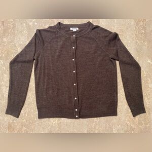 Brown Cardigan with Versatile Design